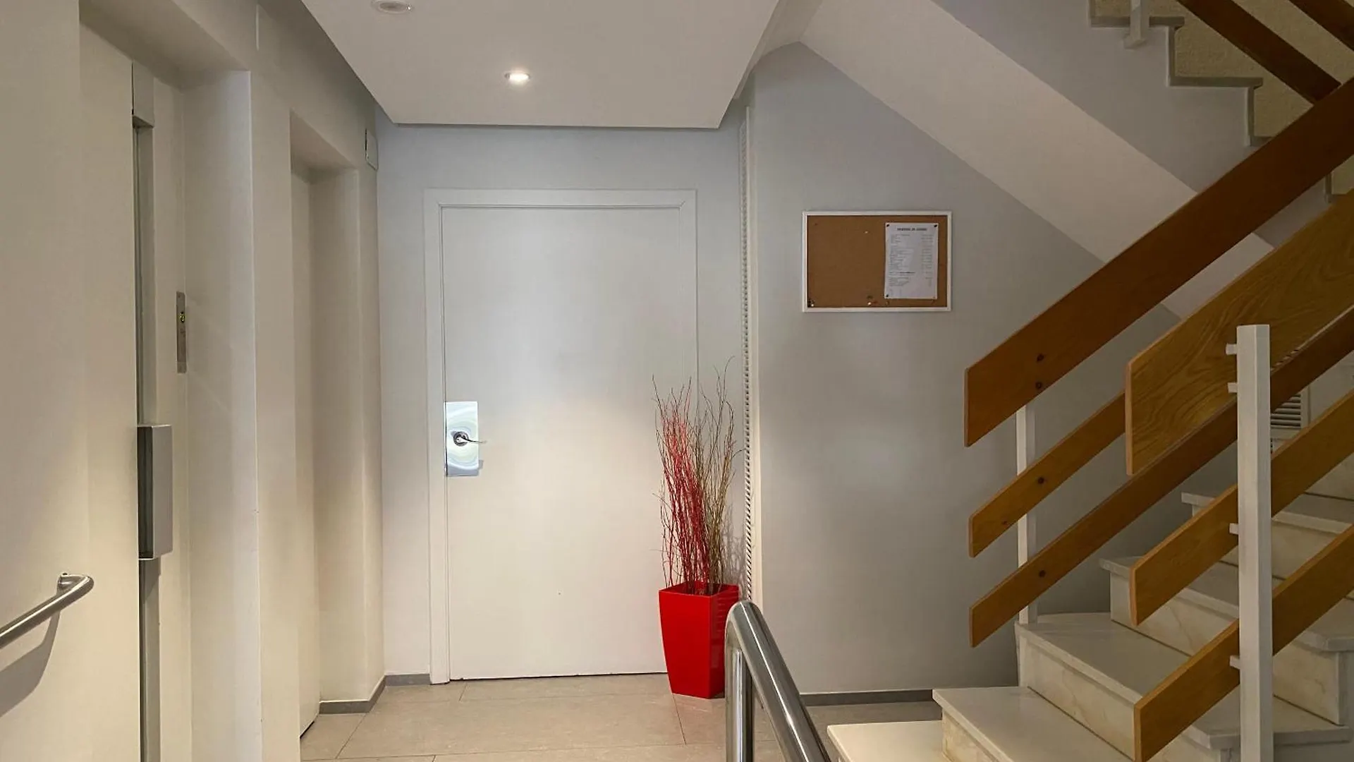 Apartment Comfortable Apartment, 3 Bedrooms With Ac Camp Nou Barcelona